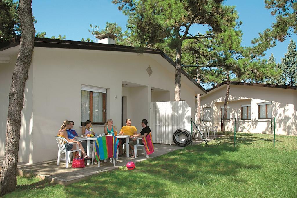 Villaggio Le Palme Линьяно-Саббьядоро Экстерьер фото